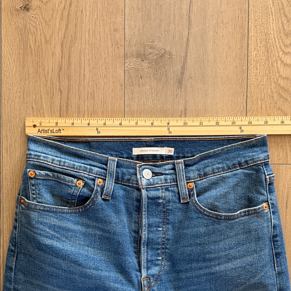 Levi's Women's Wedgie Straight Size 30 X 27 Button Fly Medium Wash Classic - Picture 10 of 14